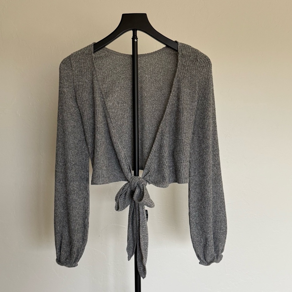 Gray Cropped Tie-Front Cardigan by Hollister XXS